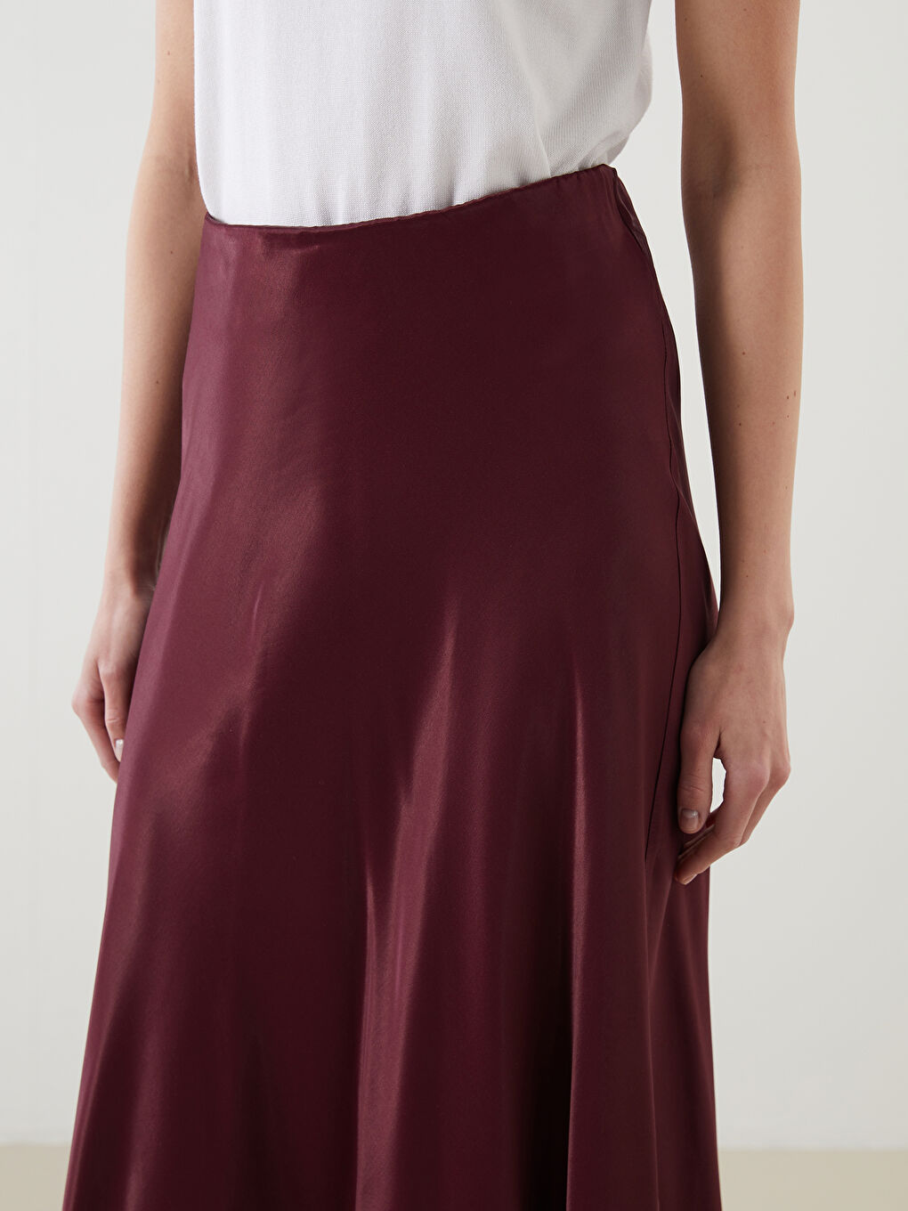 LCWAIKIKI Classic Bordo Beli Lastikli Saten Etek - 2