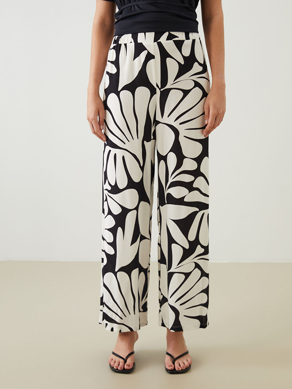 Elasticated Waist Patterned Women's Trousers-1