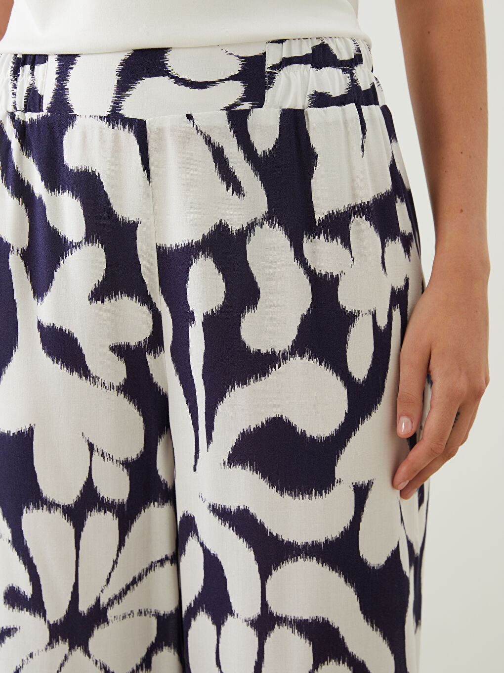 Жіночі візерунчасті штани з еластичним поясом-2