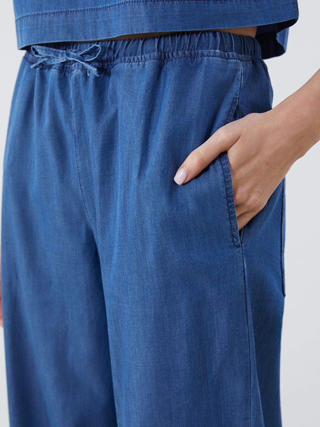 جينز نساء بسروال واسع وخصر مطاطي-2