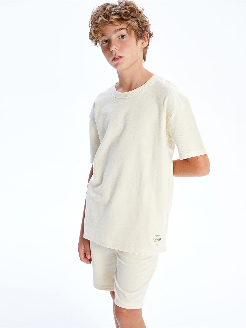 LCW Kids Crew Neck Boys' T-Shirt and Shorts -S5PC43Z4-FDL