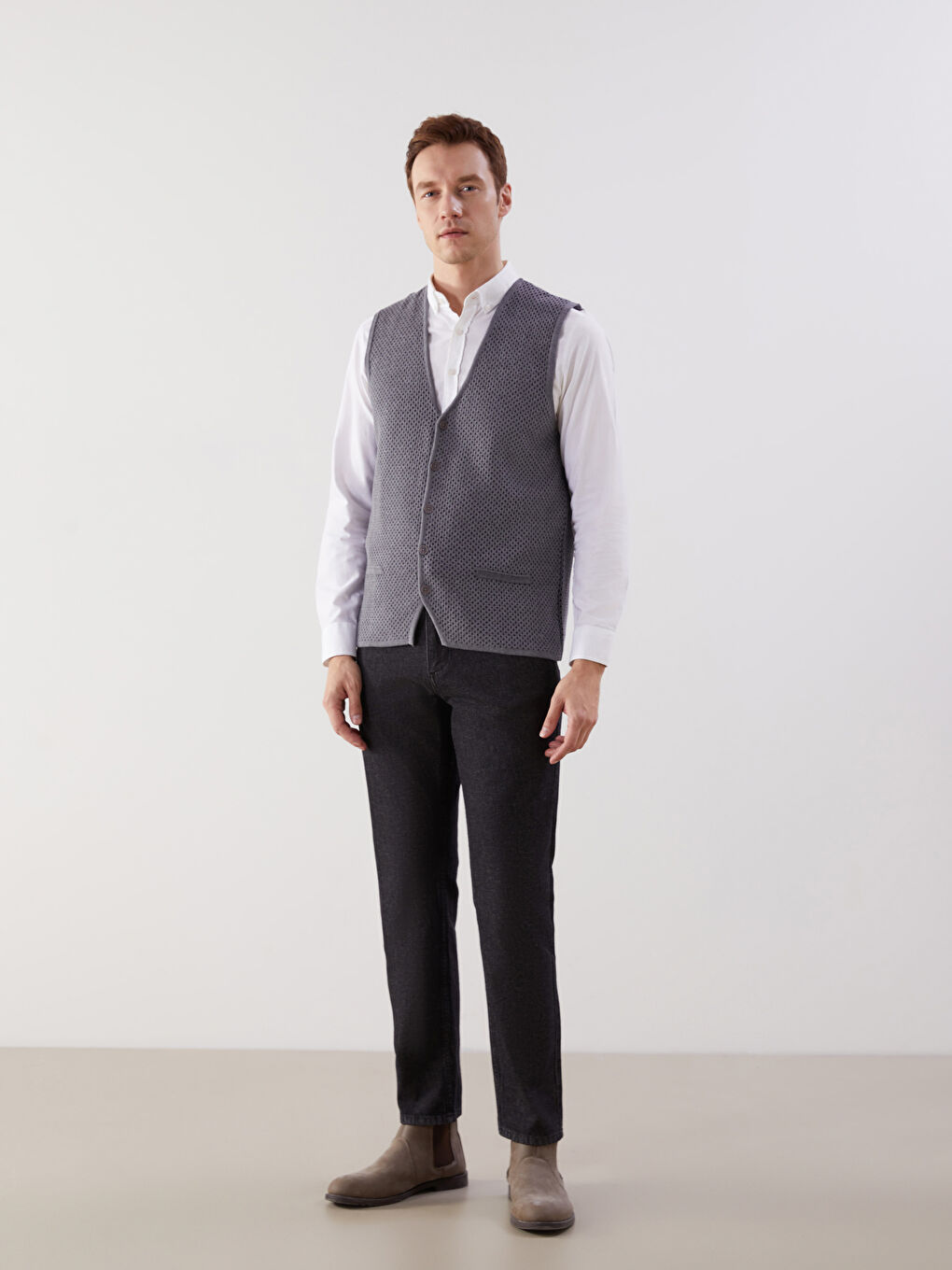 Gri Standart Kalıp V Yaka Erkek Triko Yelek-1