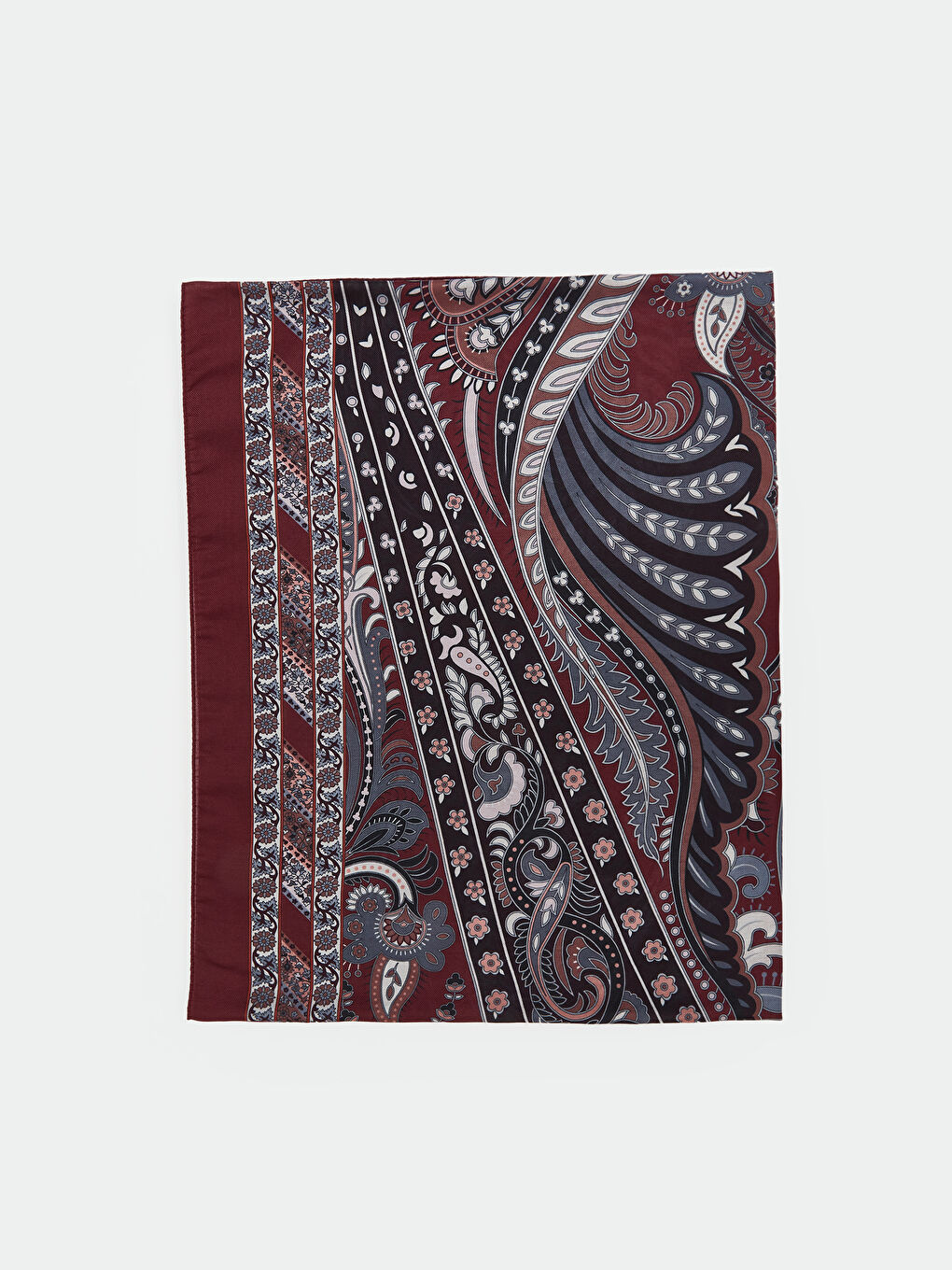 ئیسکارفی گەورە ره‌نگ شه‌رابی ئافرەت -S5PD23Z8-LQV