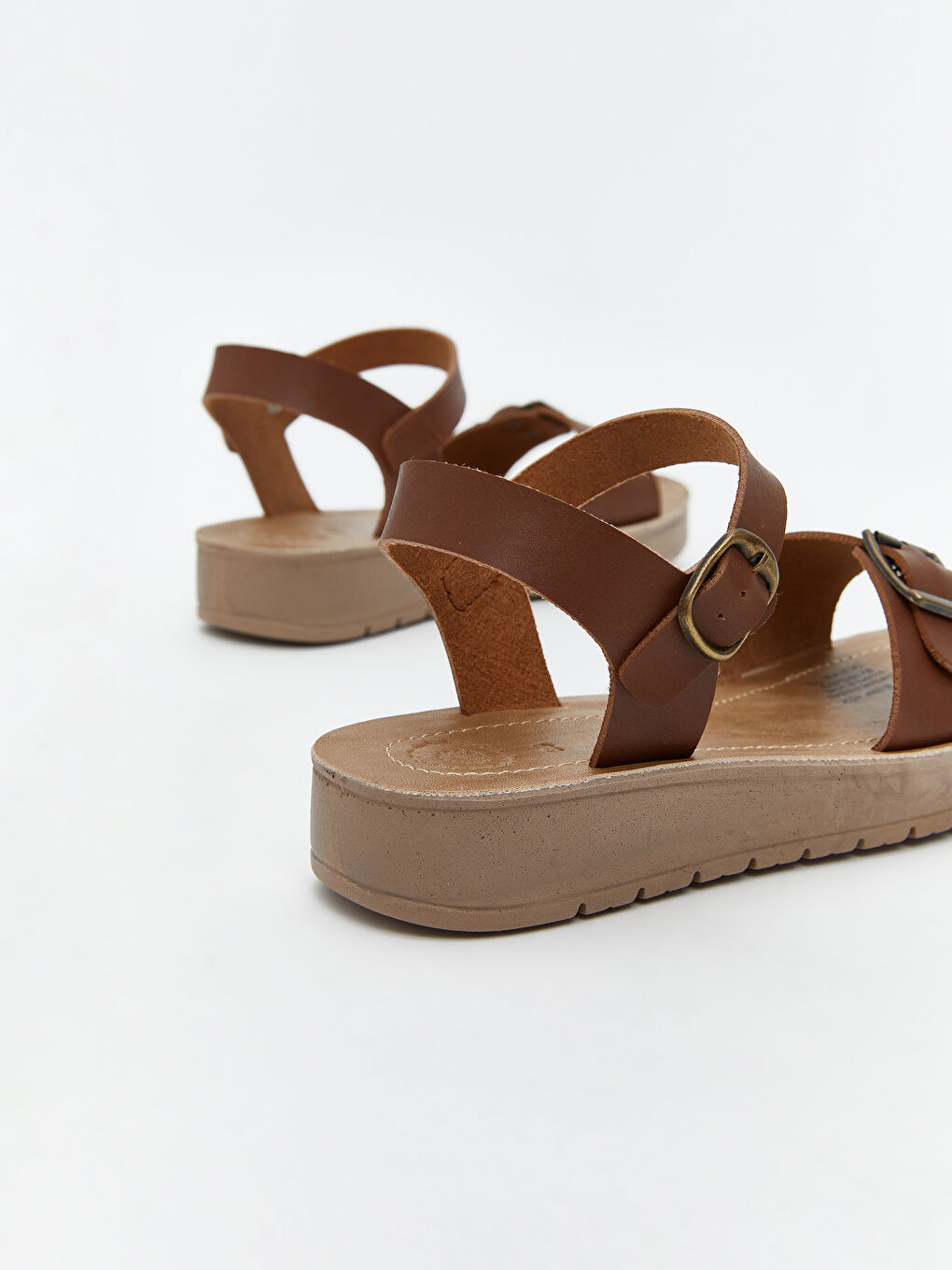 Kahverengi Bilekten Bağlamalı Kadın Sandalet-4