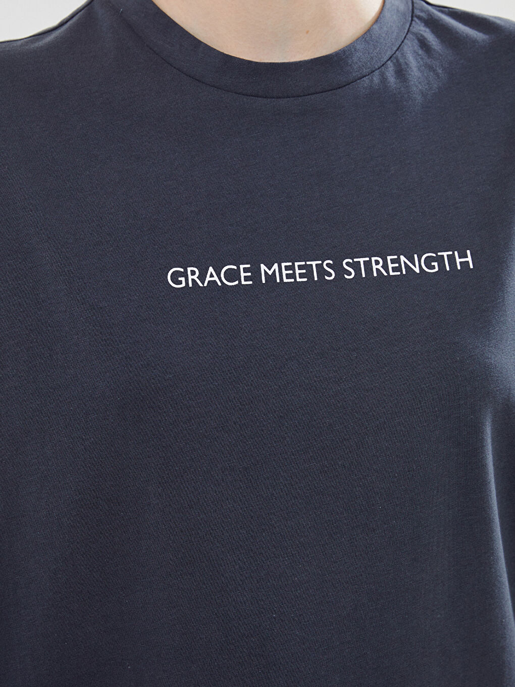 Antrasit Bisiklet Yaka Baskılı Oversize Kadın Tişört-2