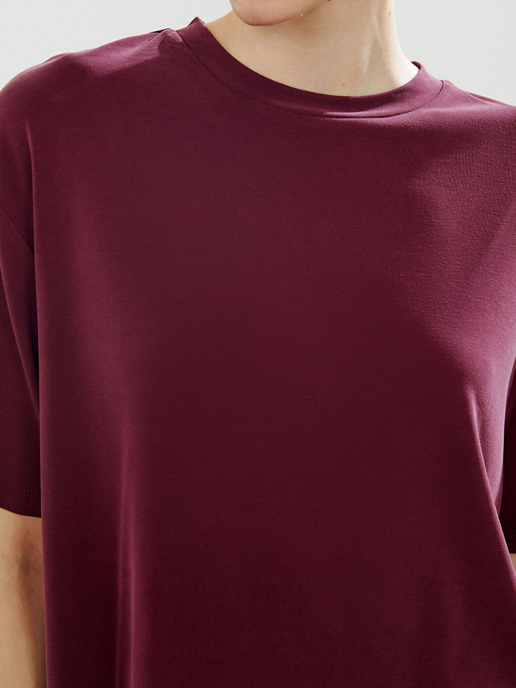 Bordo Bisiklet Yaka Modal Karışımlı Kadın Tişört-2