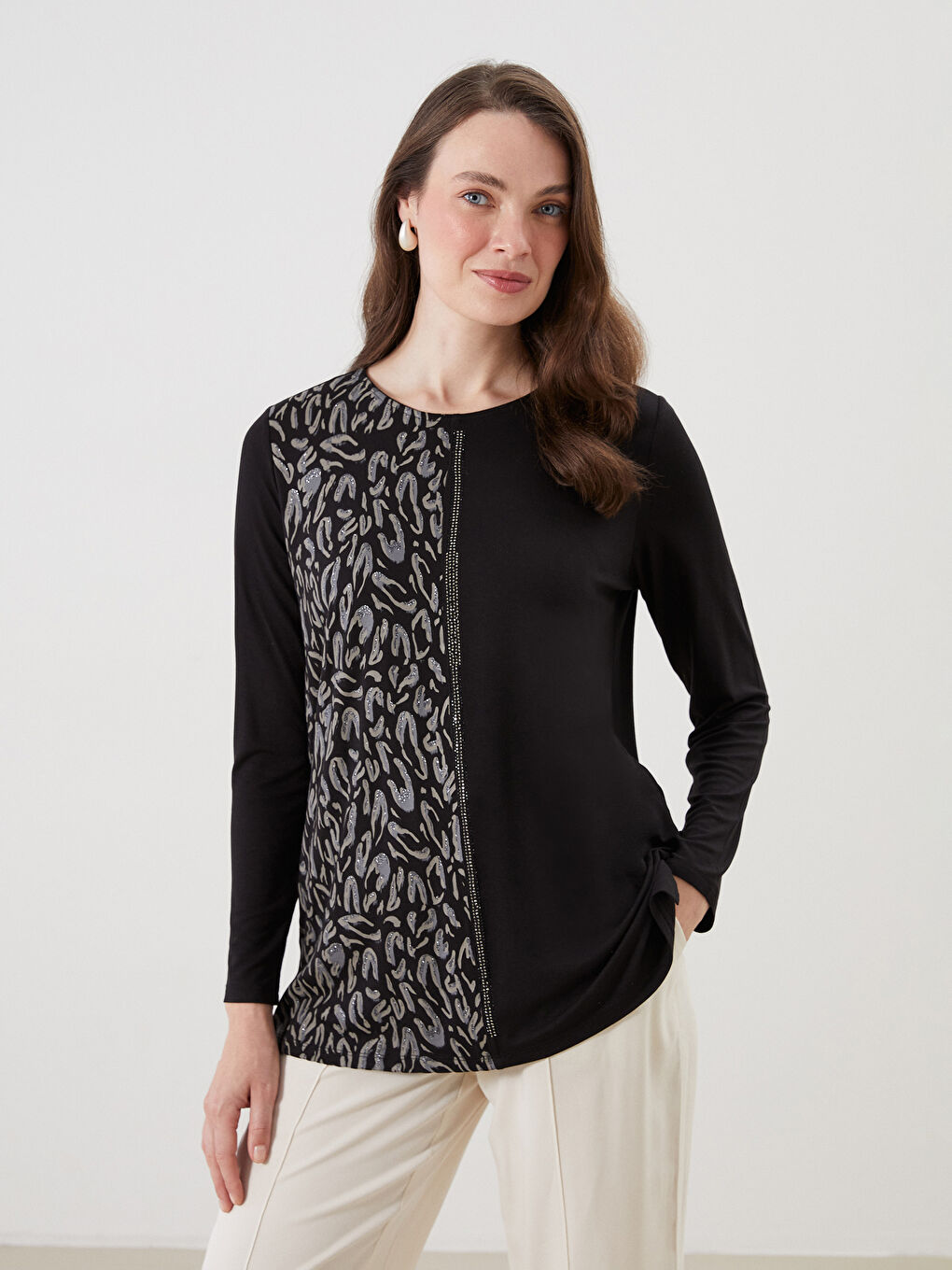Siyah Bisiklet Yaka Desenli Bluz