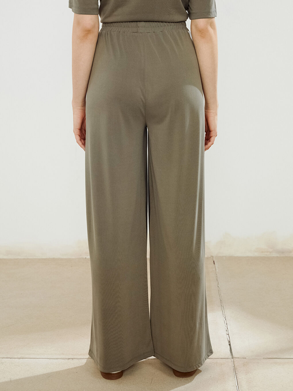 Haki Beli Lastikli Modal Karışımlı Kadın Eşofman Altı-3