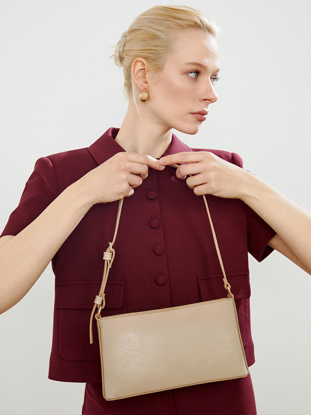 Bej Ayarlanabilir Askılı Kadın Omuz Çantası