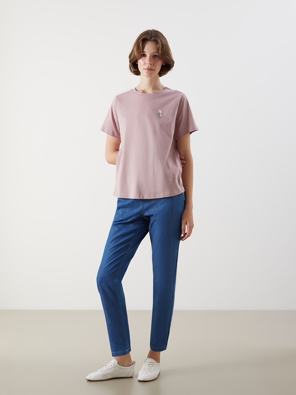 Crew Neck Floral Embroidered Women's T-Shirt -S5PF32Z8-GJR