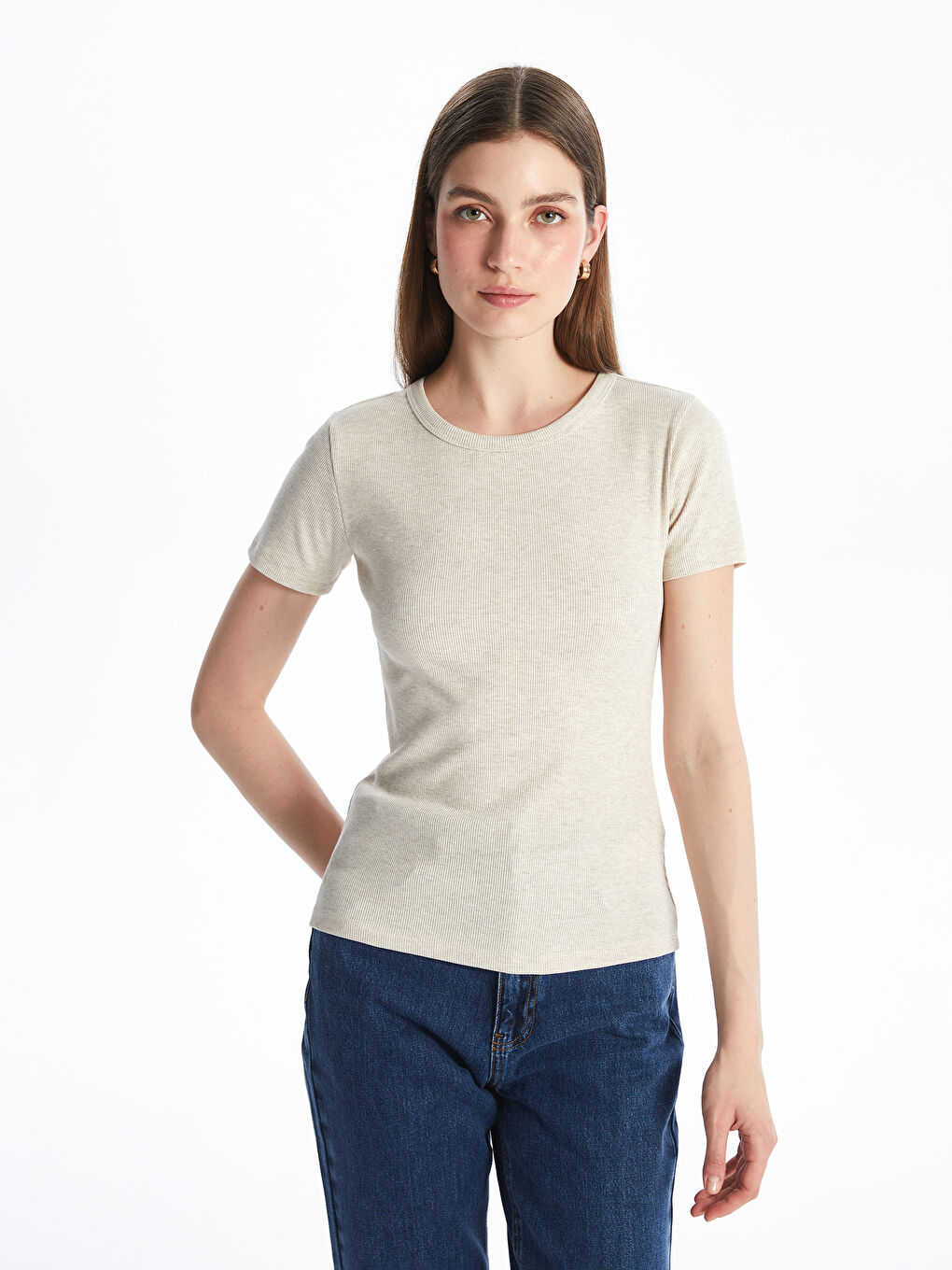 Bej Bisiklet Yaka Dokulu Kadın Tişört