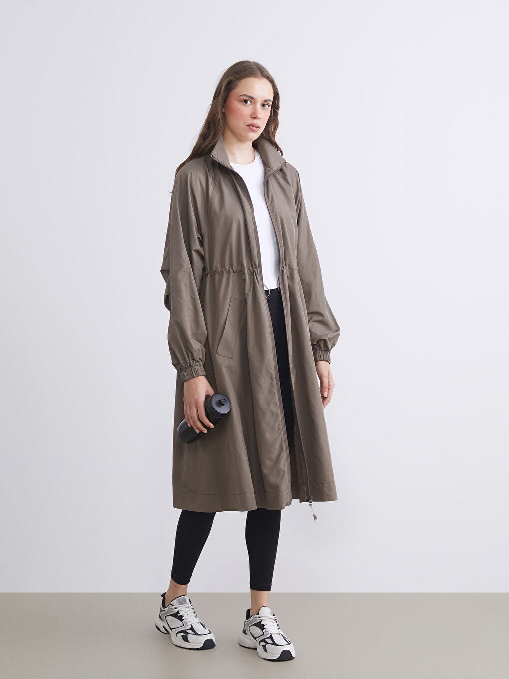 Bej Dik Yaka Oversize Kadın Yağmurluk-1