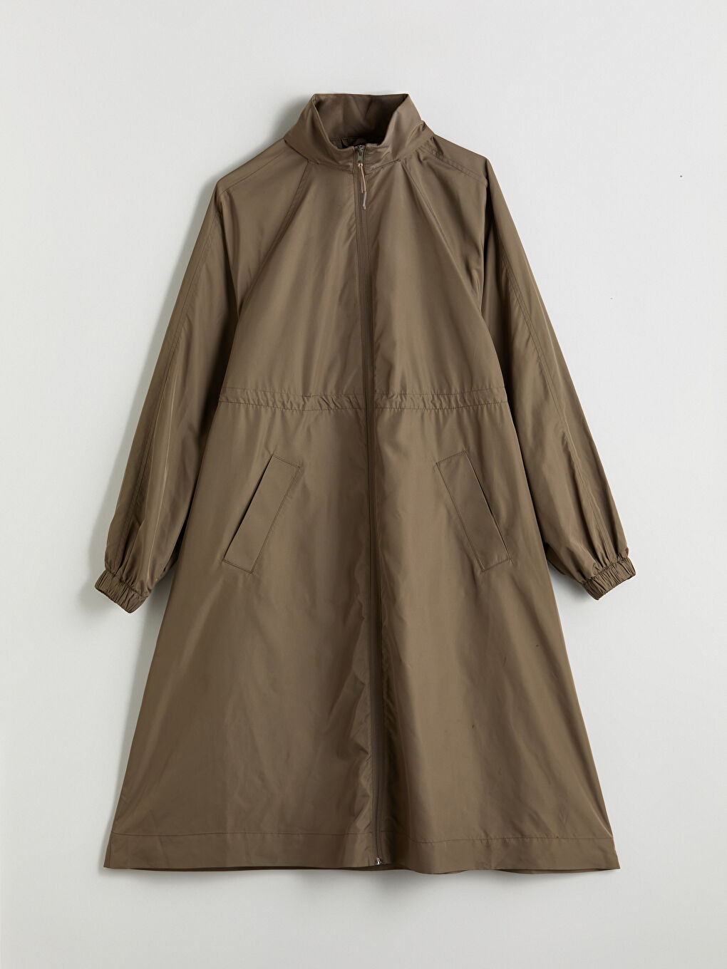 Bej Dik Yaka Oversize Kadın Yağmurluk-5