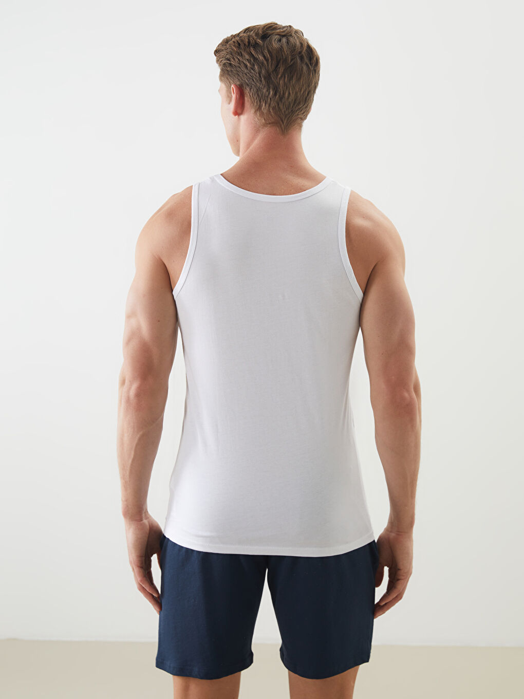 Beyaz U Yaka Penye Erkek Atlet-3