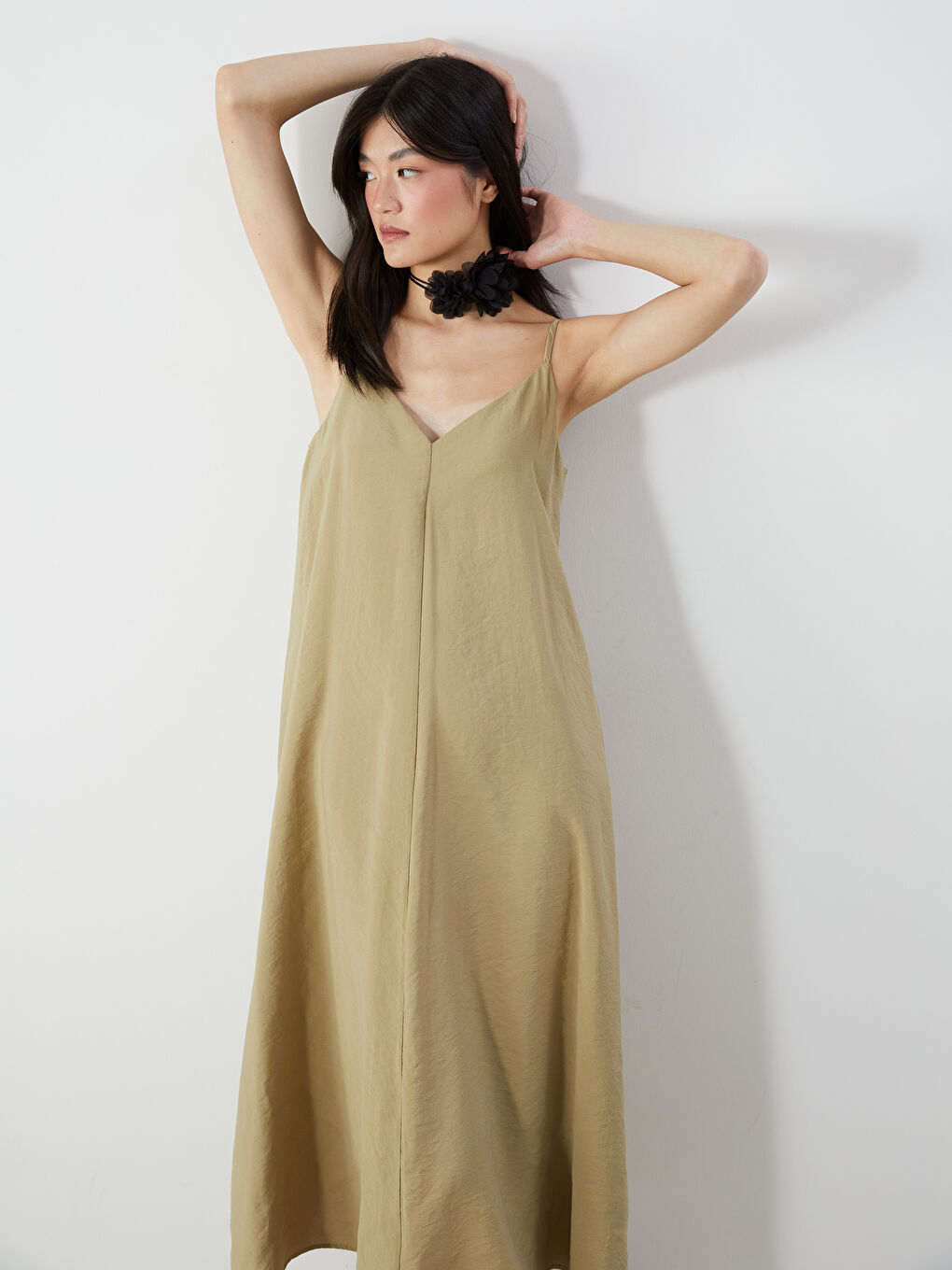 Haki V Yaka Modal Karışımlı Elbise-1