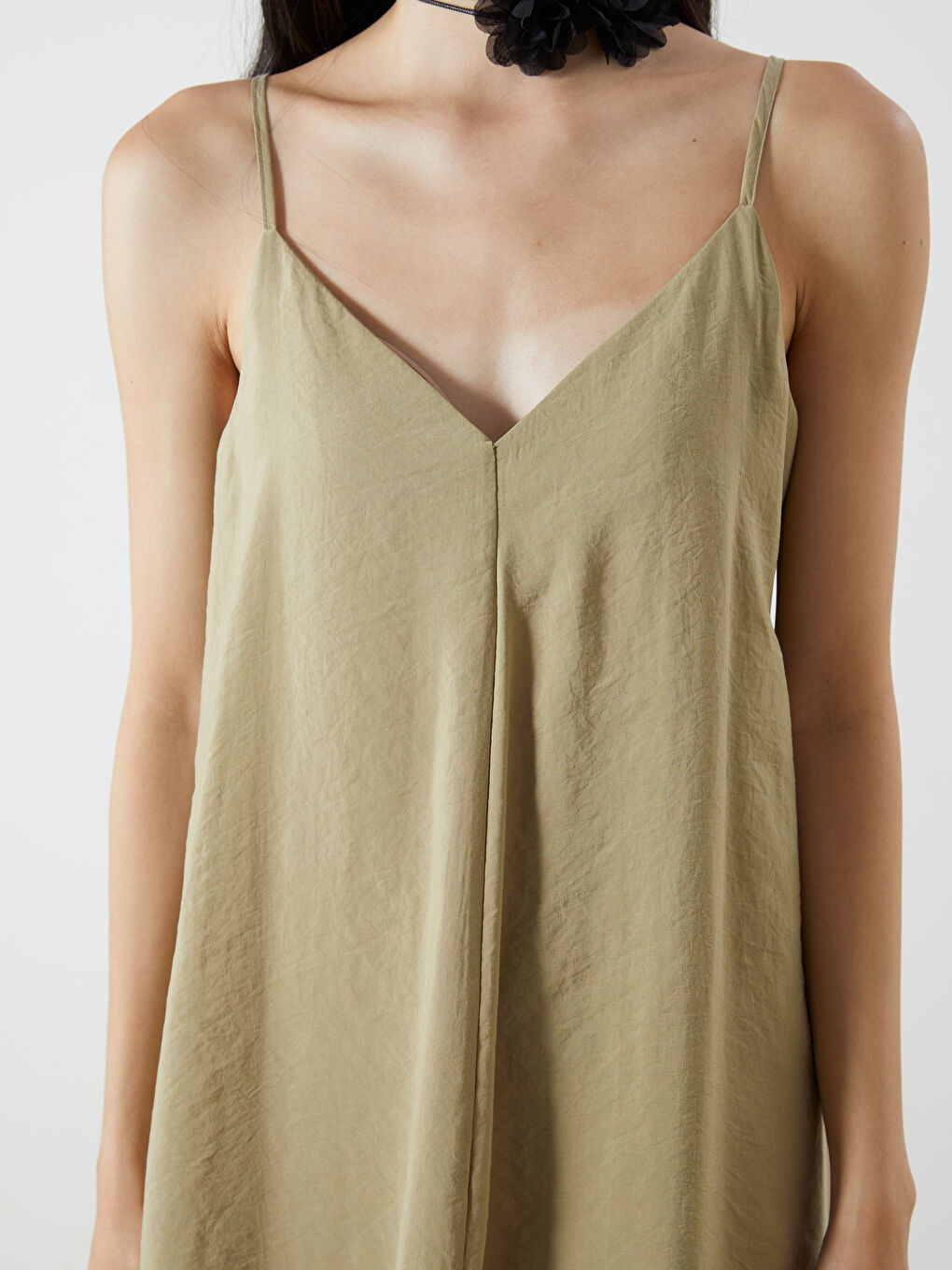 Haki V Yaka Modal Karışımlı Elbise-2