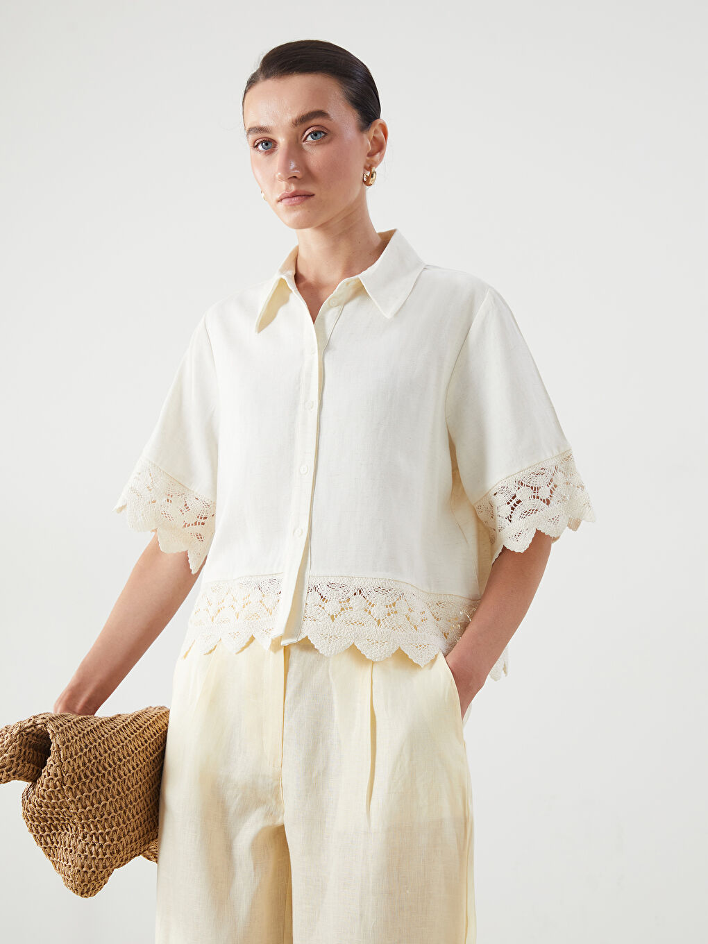 Ekru Kroşe Detaylı Keten Karışımlı Kadın Gömlek-2
