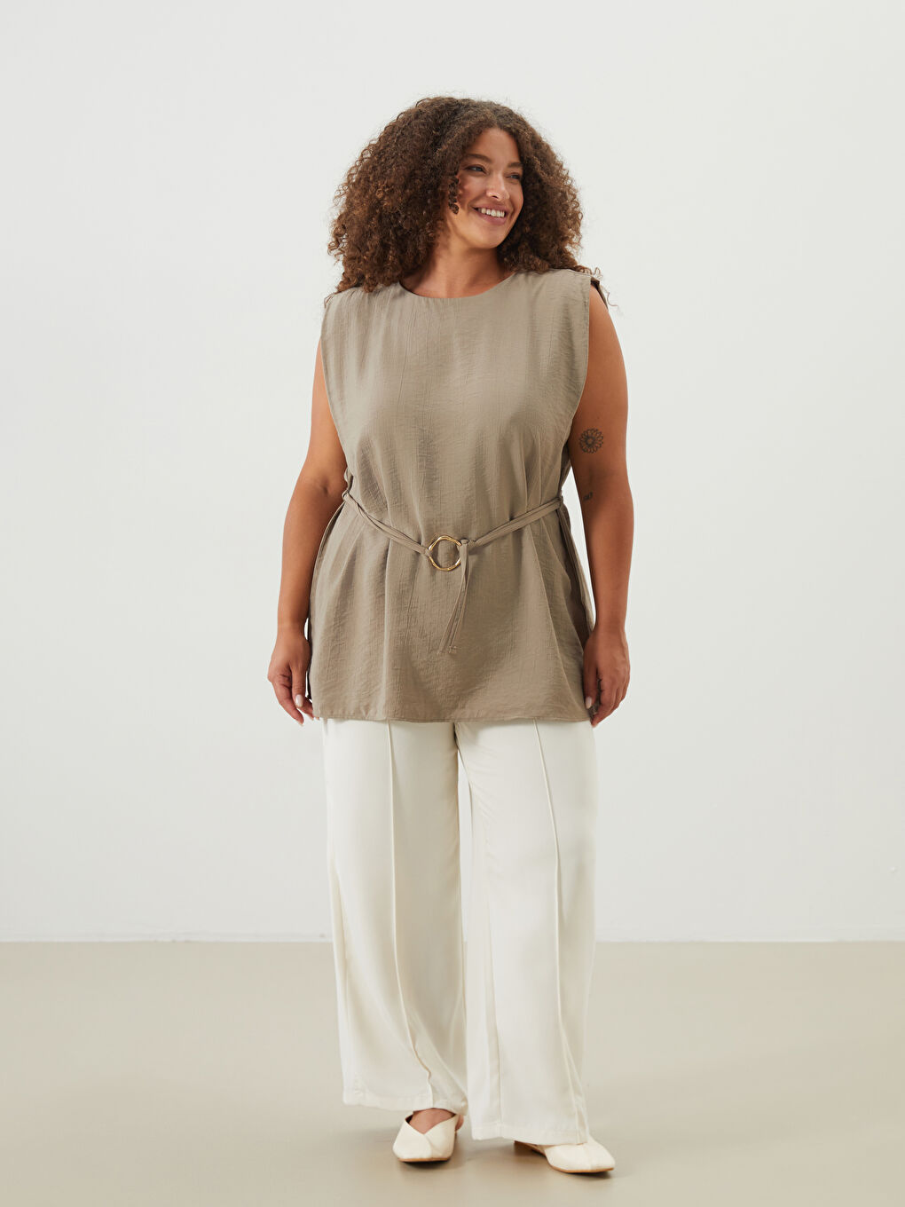 LCWAIKIKI Classic Elasticated Waist Women's Trousers -S5PG52Z8-V9H