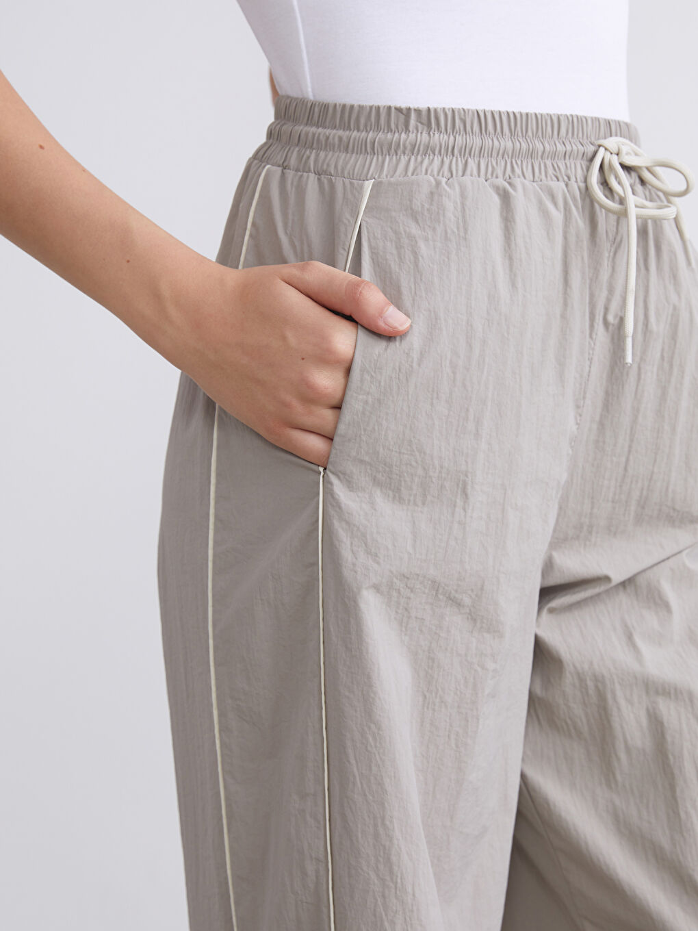 Elastic Waist Wide Leg Women's Trousers-2