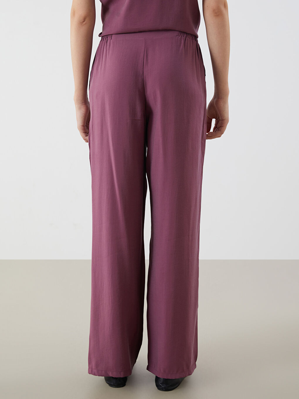 LCWAIKIKI Classic Elasticated Waist Modal Blend Women's Trousers -S5PH88Z8-D15