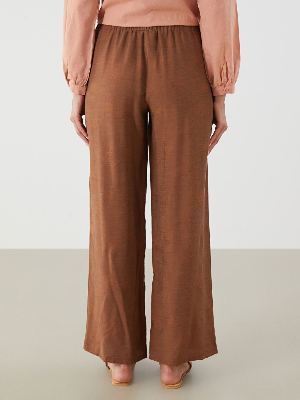 Kahverengi Beli Lastikli Desenli Kadın Pantolon-3