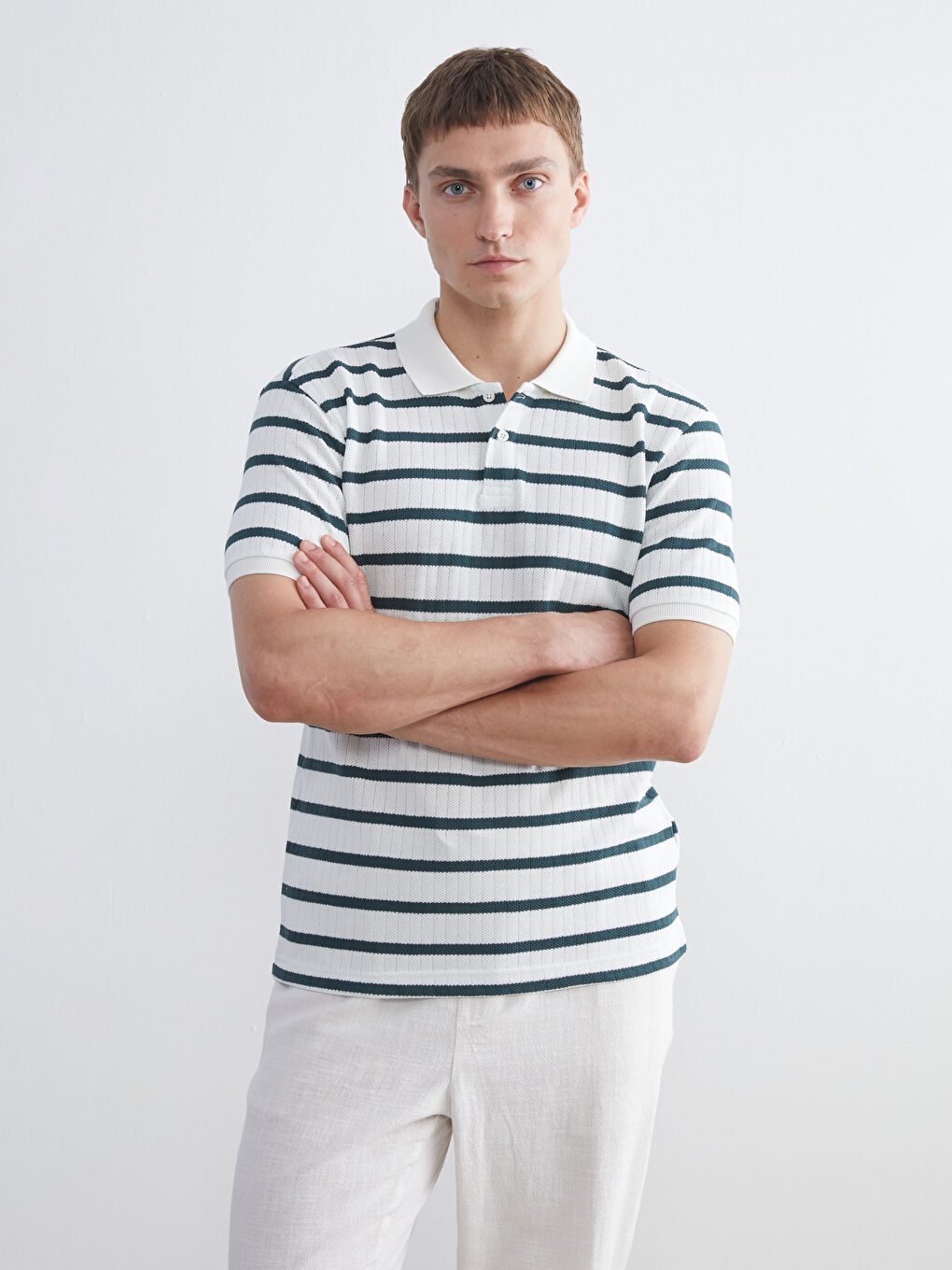 تي شيرت رجالي بياقة بولو مخطط-1