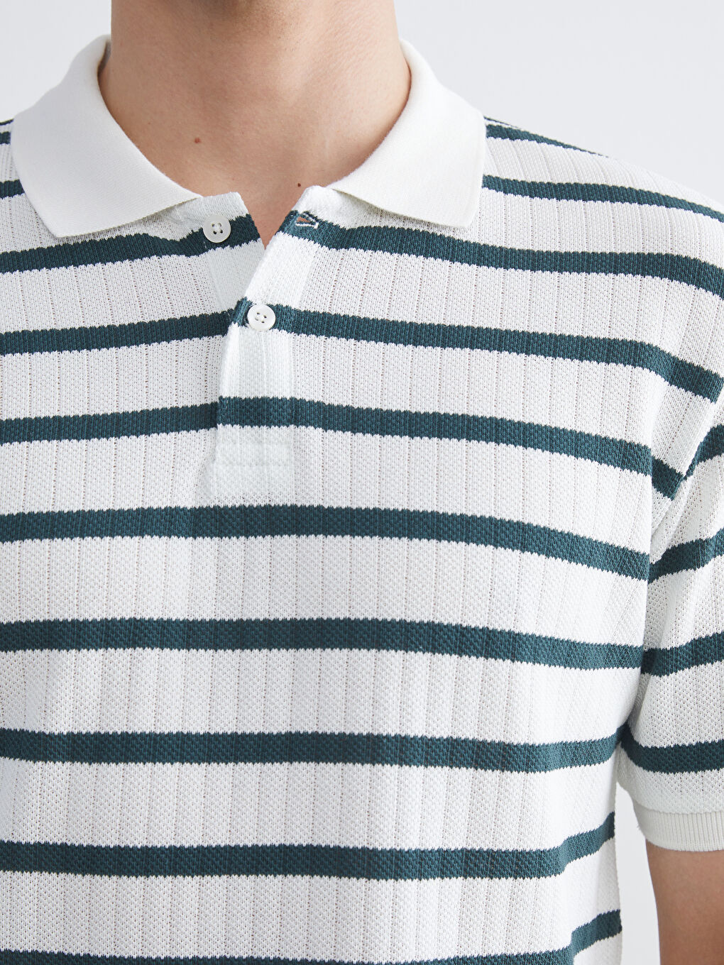 تي شيرت رجالي بياقة بولو مخطط-4