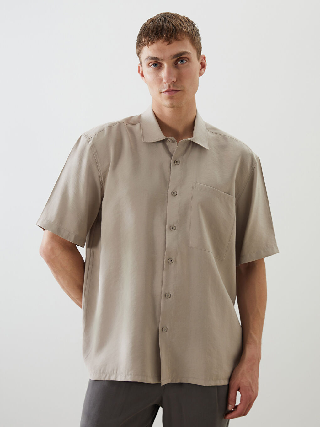 Bej Regular Fit Kısa Kollu Armürlü Erkek Gömlek-4