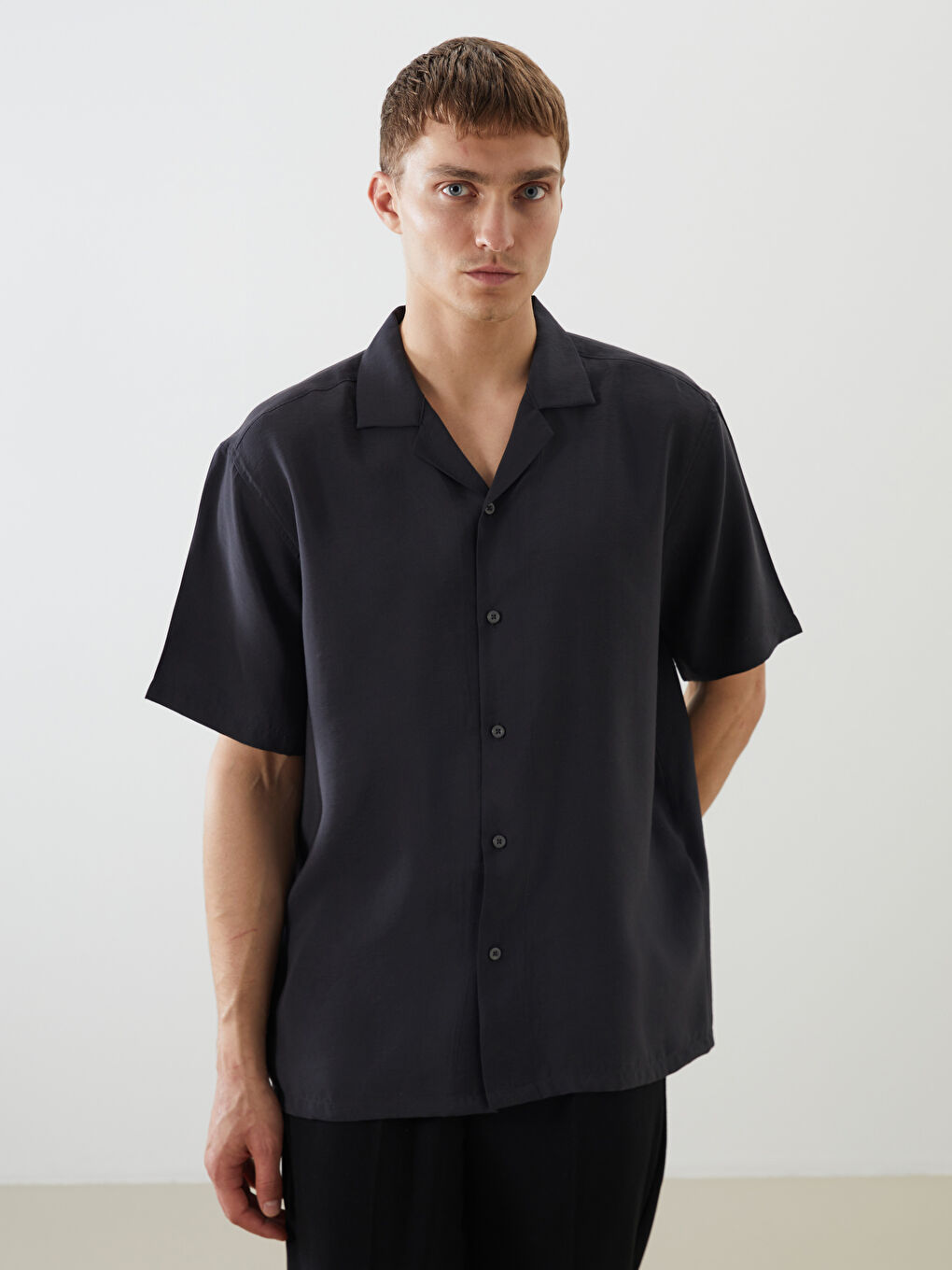 LCW Vision Regular Fit Short Sleeve Dobby Men's Shirt -S5PJ03Z8-KJA