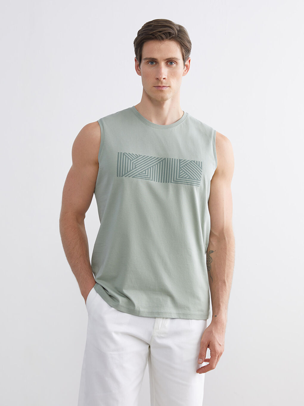 Yeşil Bisiklet Yaka Baskılı Erkek Kolsuz Tişört-1