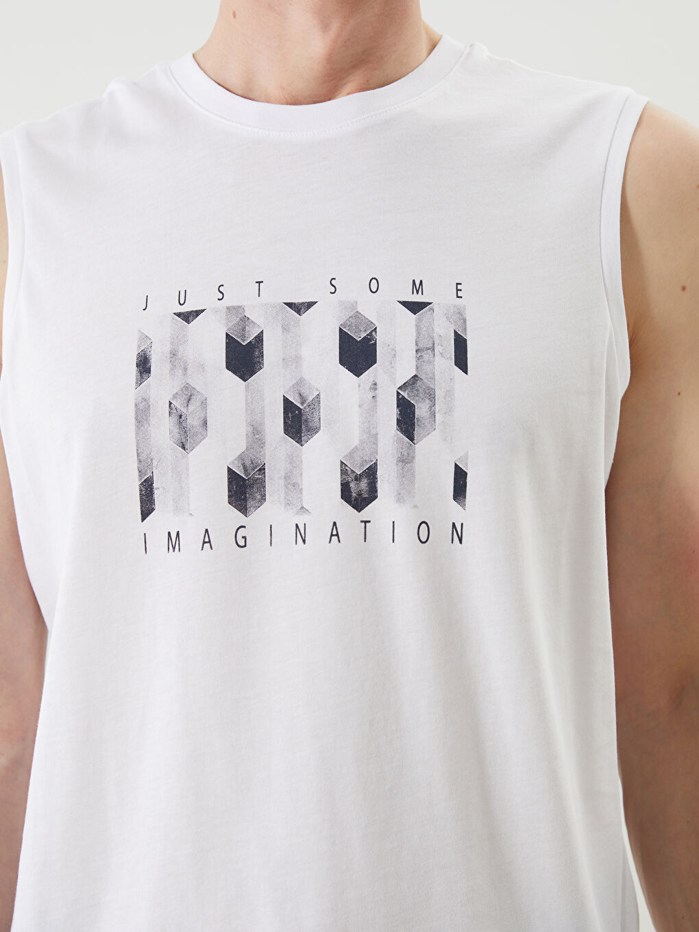 Beyaz Bisiklet Yaka Baskılı Erkek Kolsuz Tişört-2