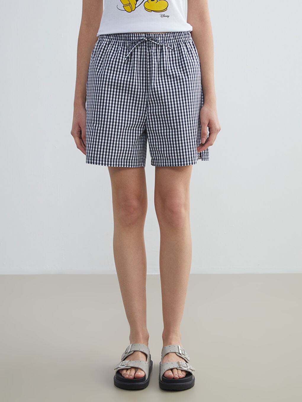 Lacivert Beli Lastikli Ekose Kadın Şort-1