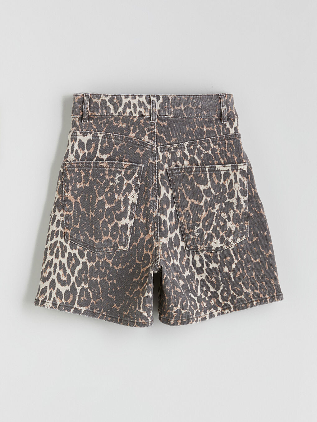 Kahverengi Leopar Desenli Kadın Jean Şort-6