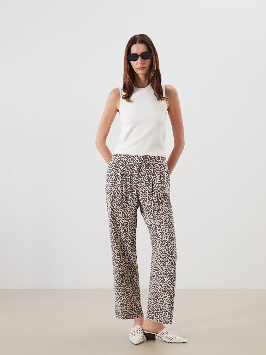 LCWAIKIKI Classic Woman BROWN Trousers -S5PL75Z8-LQY