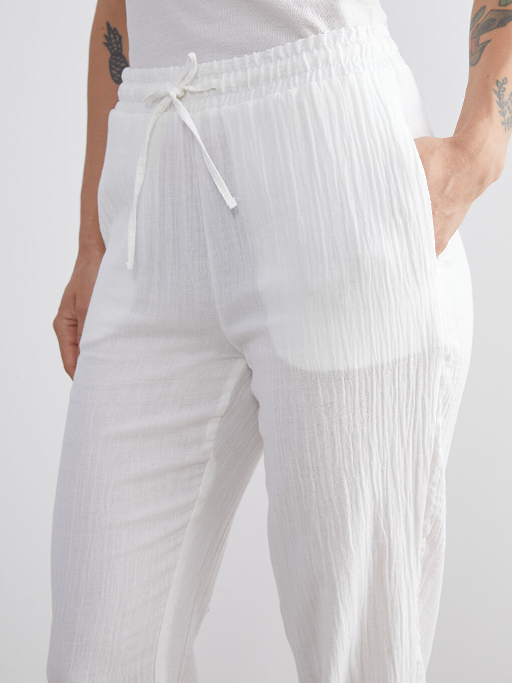 LCWAIKIKI Classic Woman WHITE Trousers -S5PL92Z8-Q6K