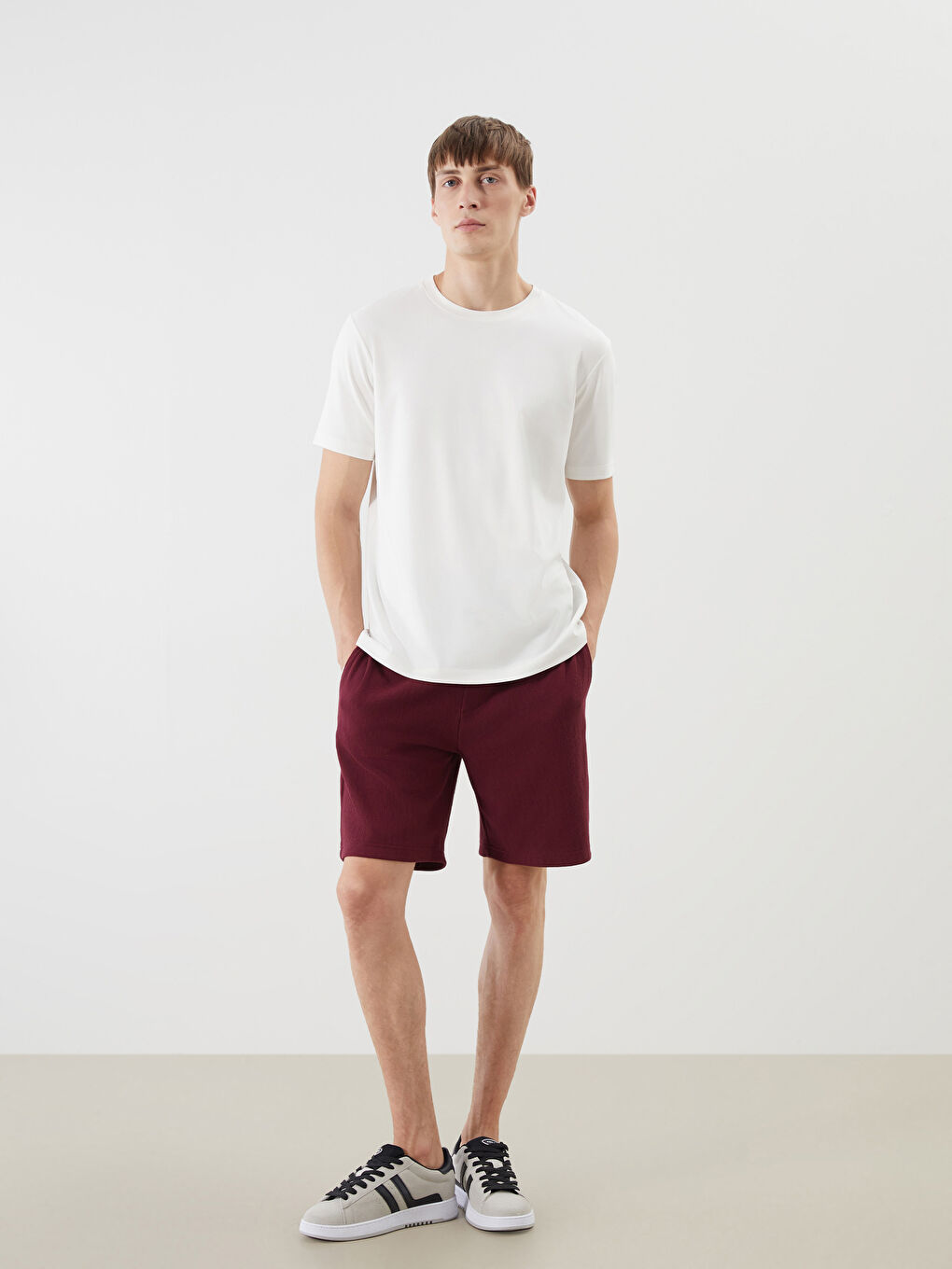 Bordo Standart Kalıp Erkek Şort