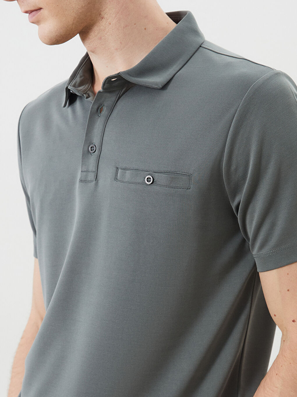 Haki Polo Yaka Merserize Görünümlü Erkek Tişört-2