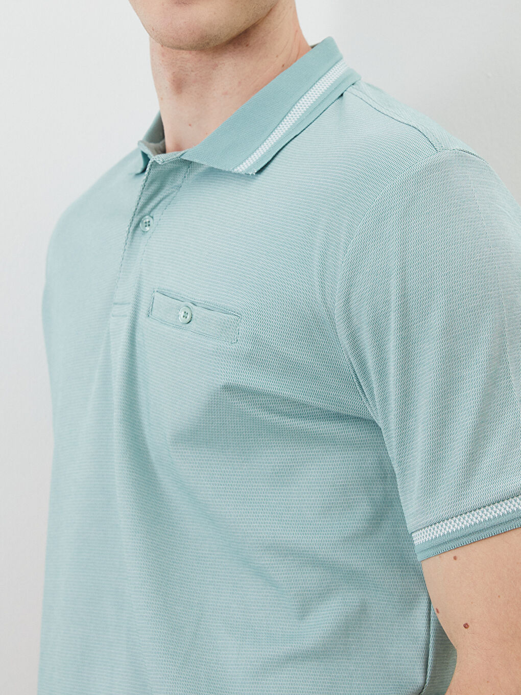 LCWAIKIKI Classic Man GREEN T-Shirt -S5PN05Z8-MKD