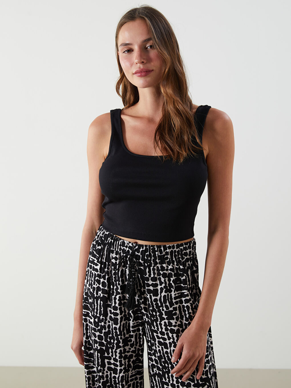 U Neck Crop Women's Tank Top -S5PN17Z8-CVL