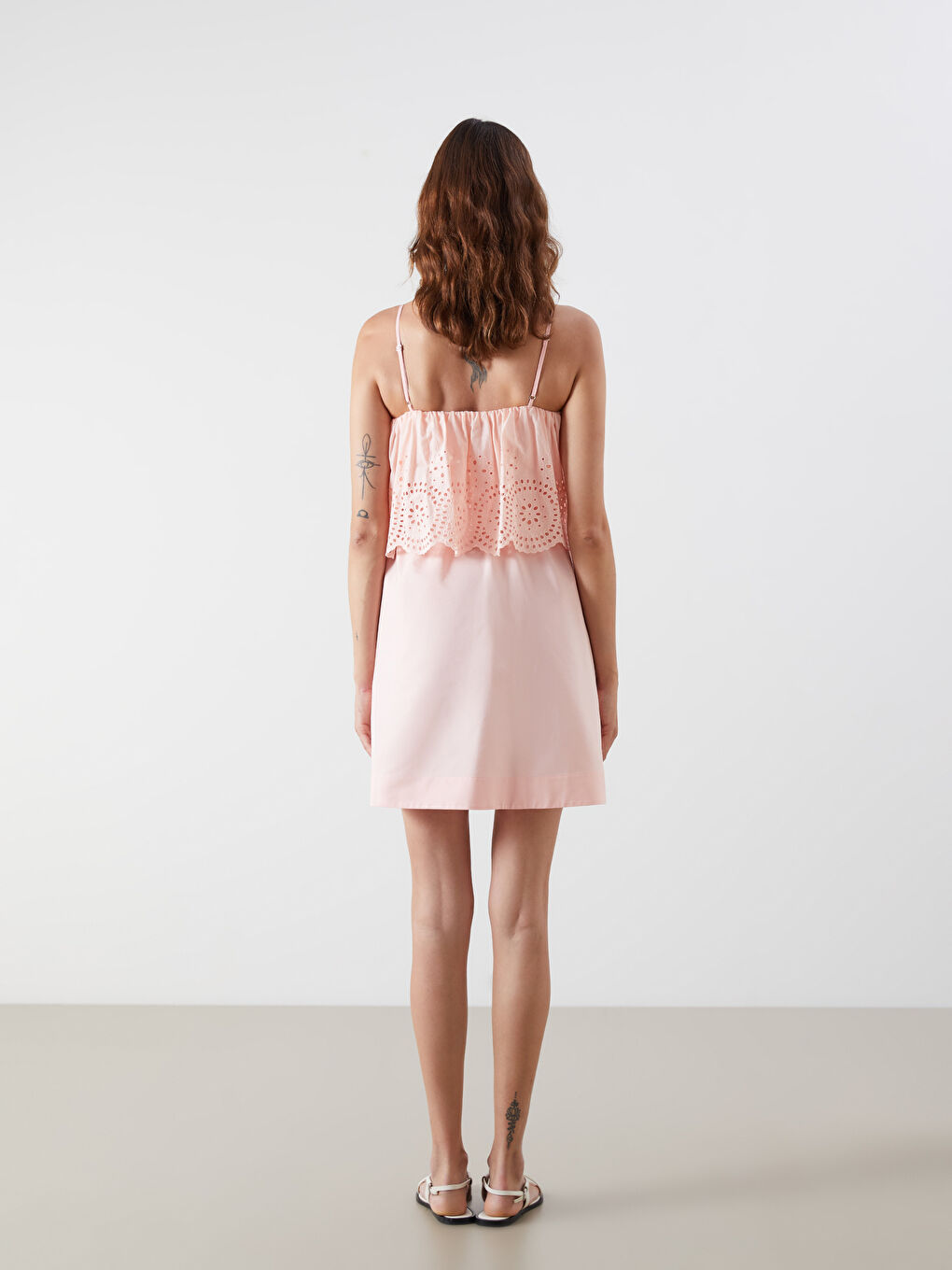 Pembe Kare Yaka Fırfırlı Poplin Mini Elbise-3