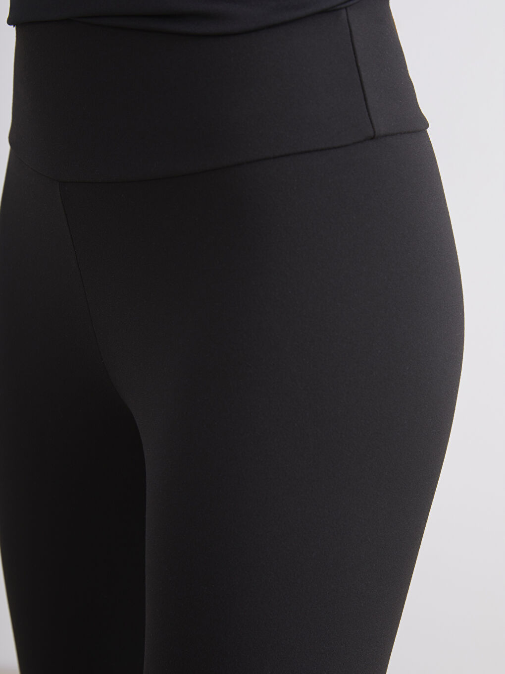 Siyah Beli Lastikli Kadın Spor Tayt-2