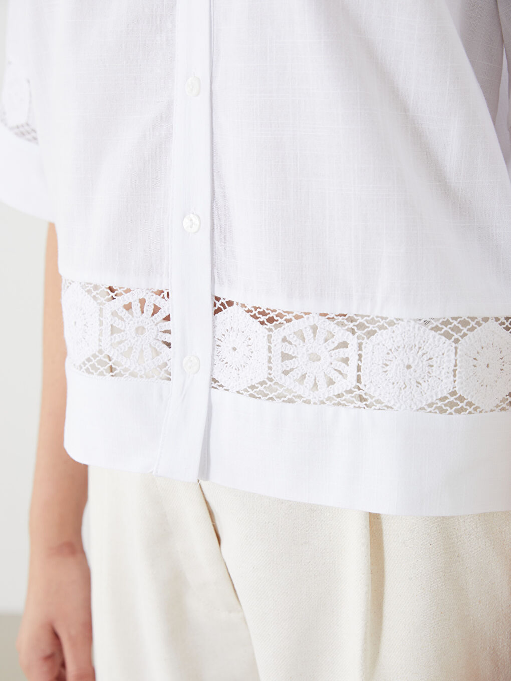 LCWAIKIKI Classic Woman WHITE Shirt -S5PO63Z8-Q6K
