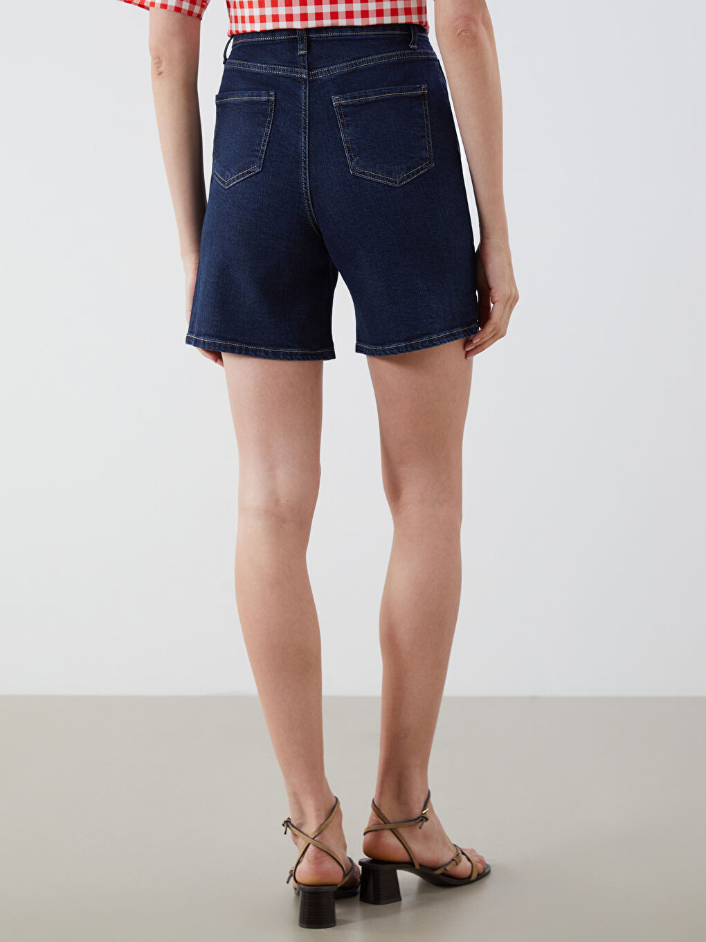 Lacivert Standart Fit Kadın Jean Şort-3