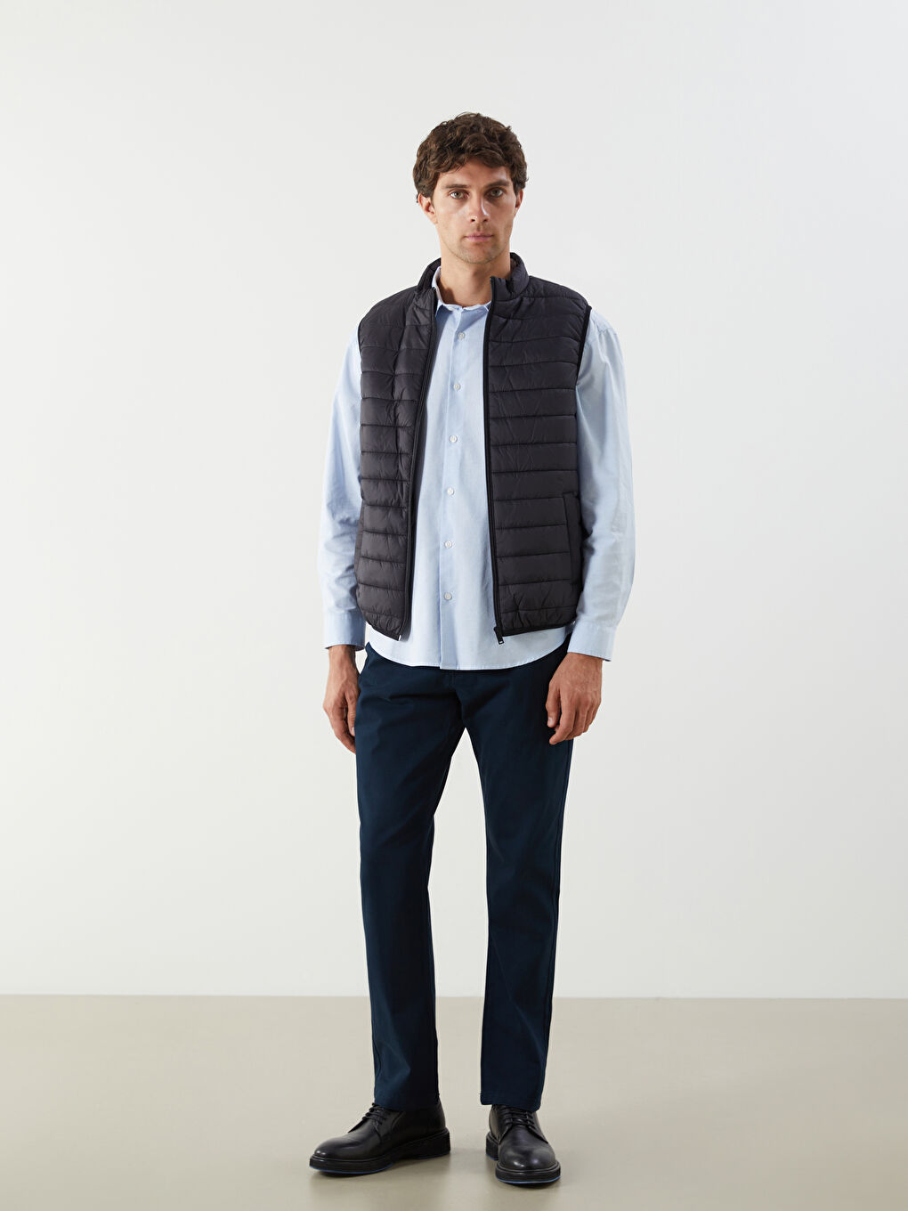  Yelek	Standard Fit Funnel Neck Men's Puffer Gilet-3