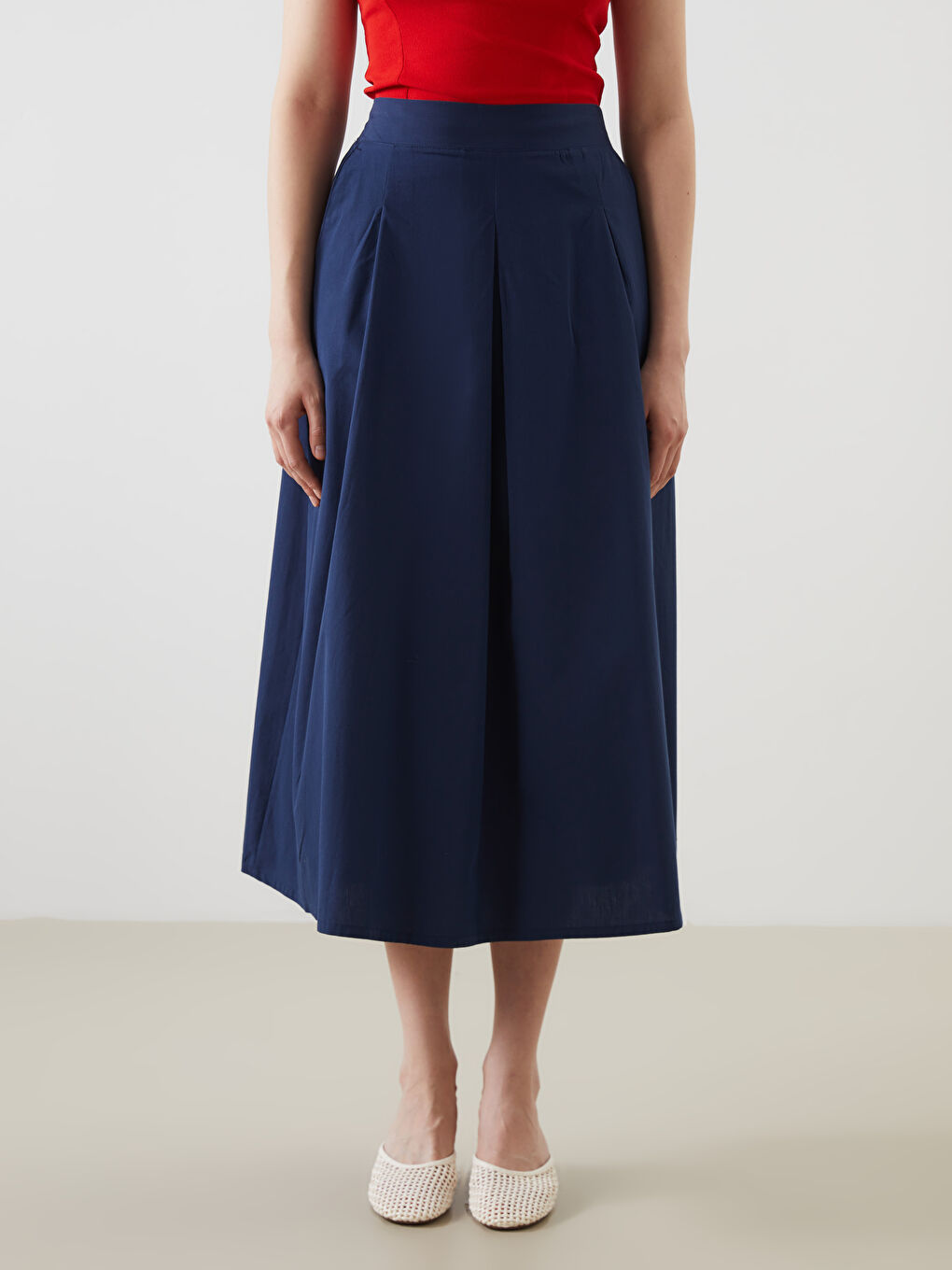 LCWAIKIKI Classic Elasticated Waist Pleated Skirt -S5PQ38Z8-R4J
