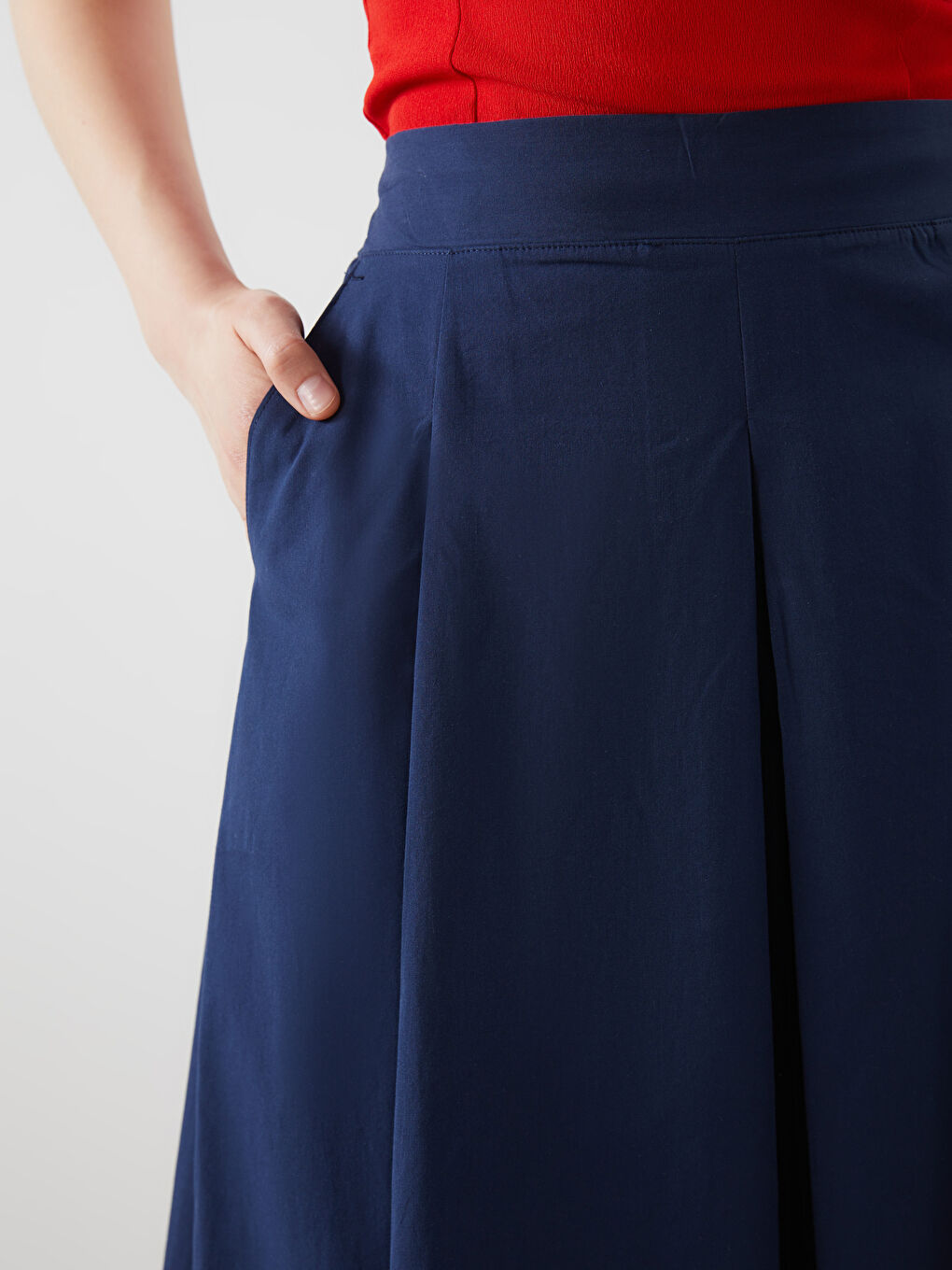 LCWAIKIKI Classic Elasticated Waist Pleated Skirt -S5PQ38Z8-R4J