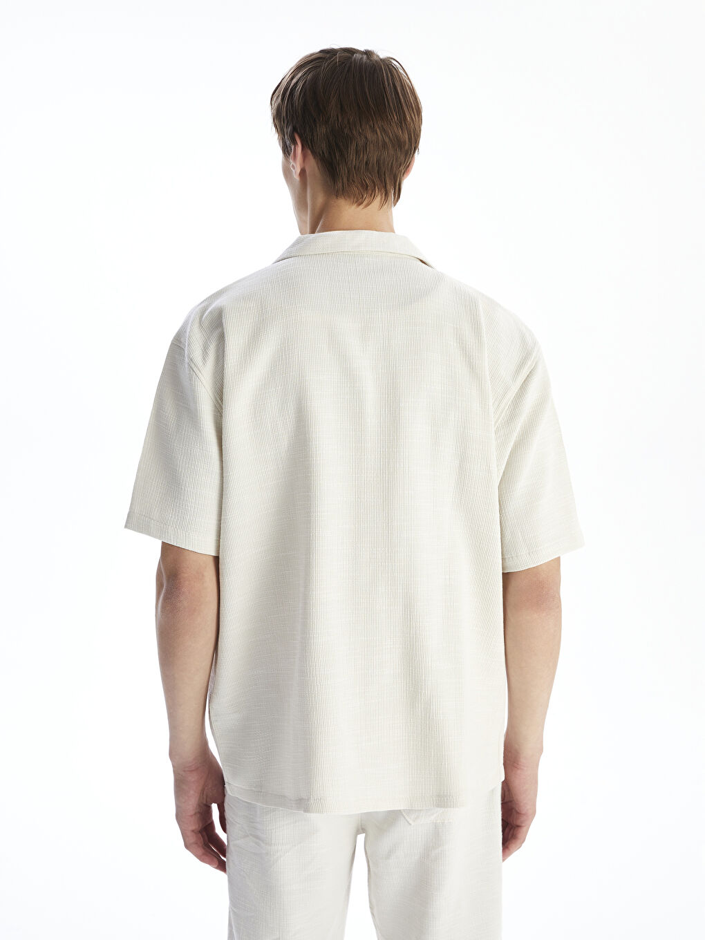 Gri Rahat Kalıp Resort Yaka Kısa Kollu Müslin Erkek Gömlek-3