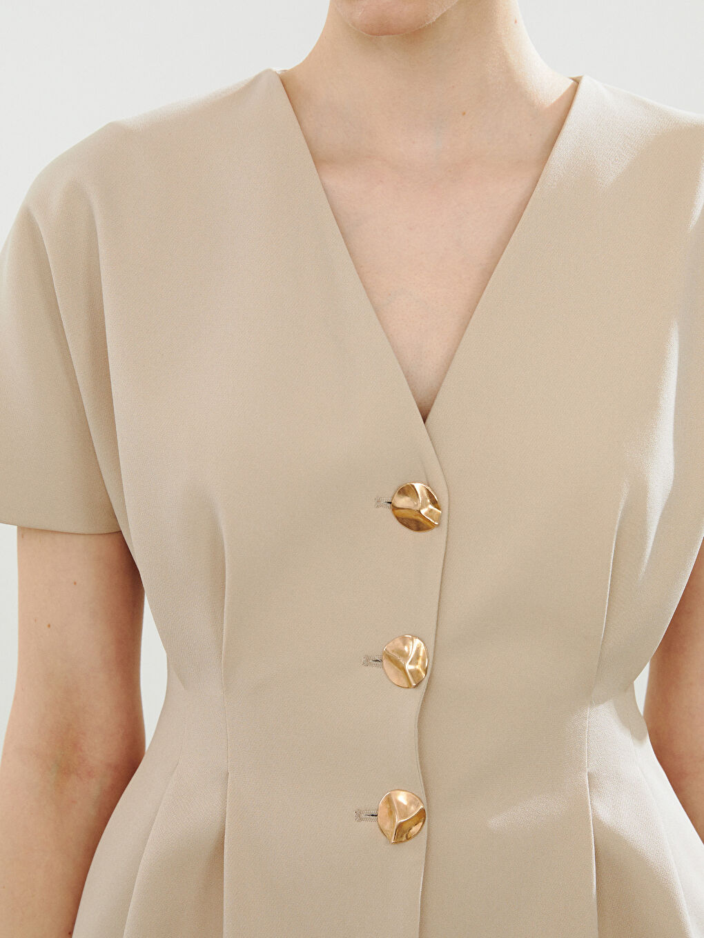 Bej V Yaka Kadın Ceket-2