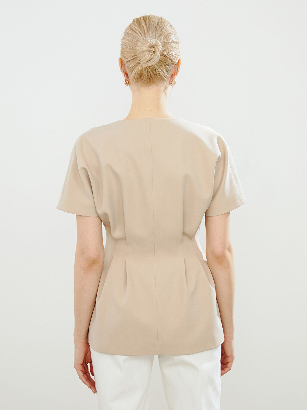 Bej V Yaka Kadın Ceket-3