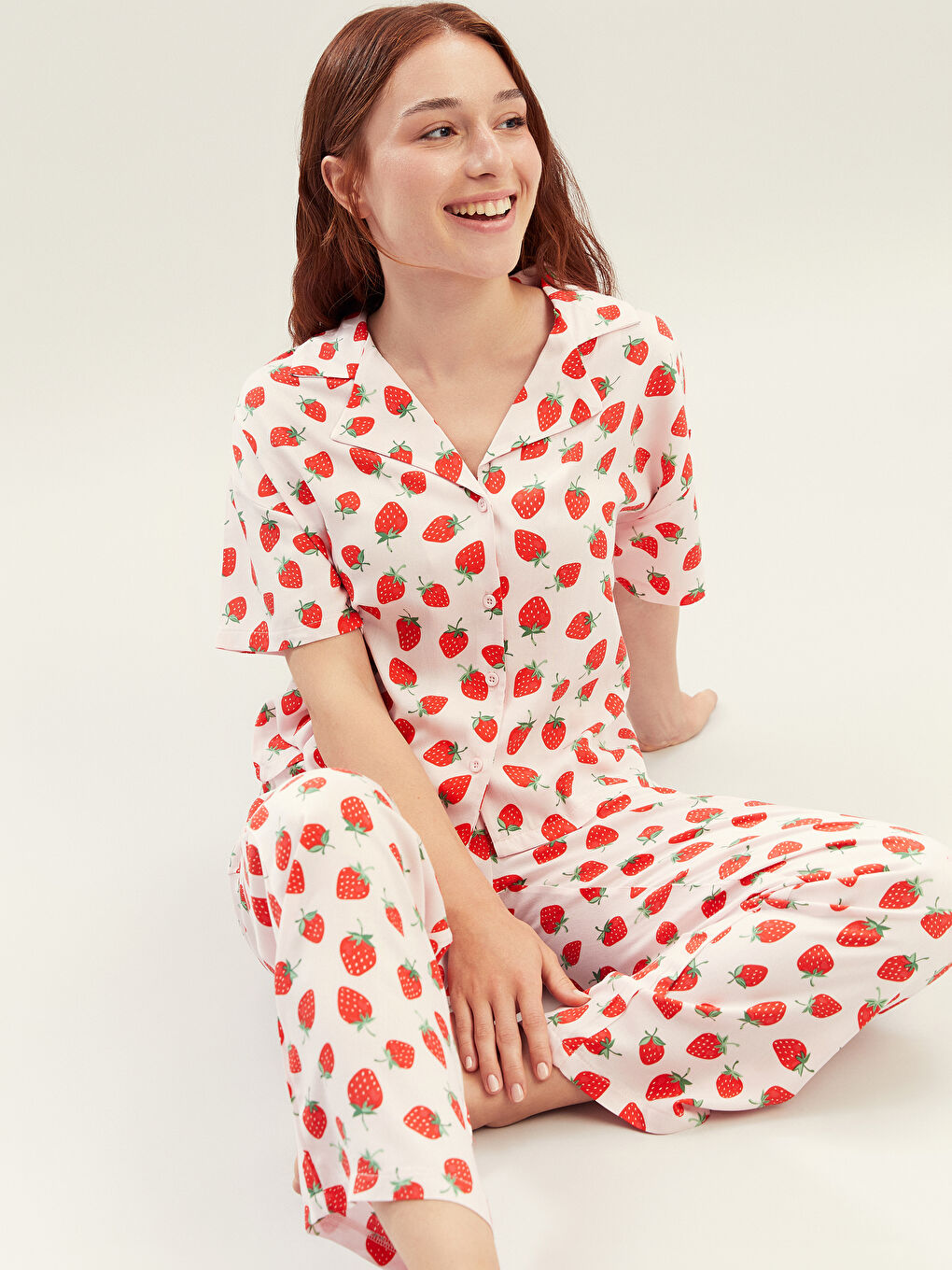 Petite Collared Neck Printed Women's Pyjama Set -S5PR23Z8-LT4